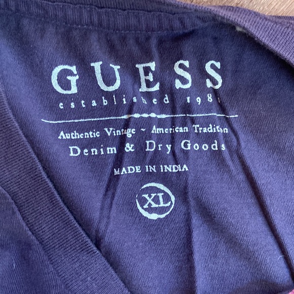 GUESS Men’s Purple Graphic Short Sleeve T-shirt XL - Picture 3 of 4